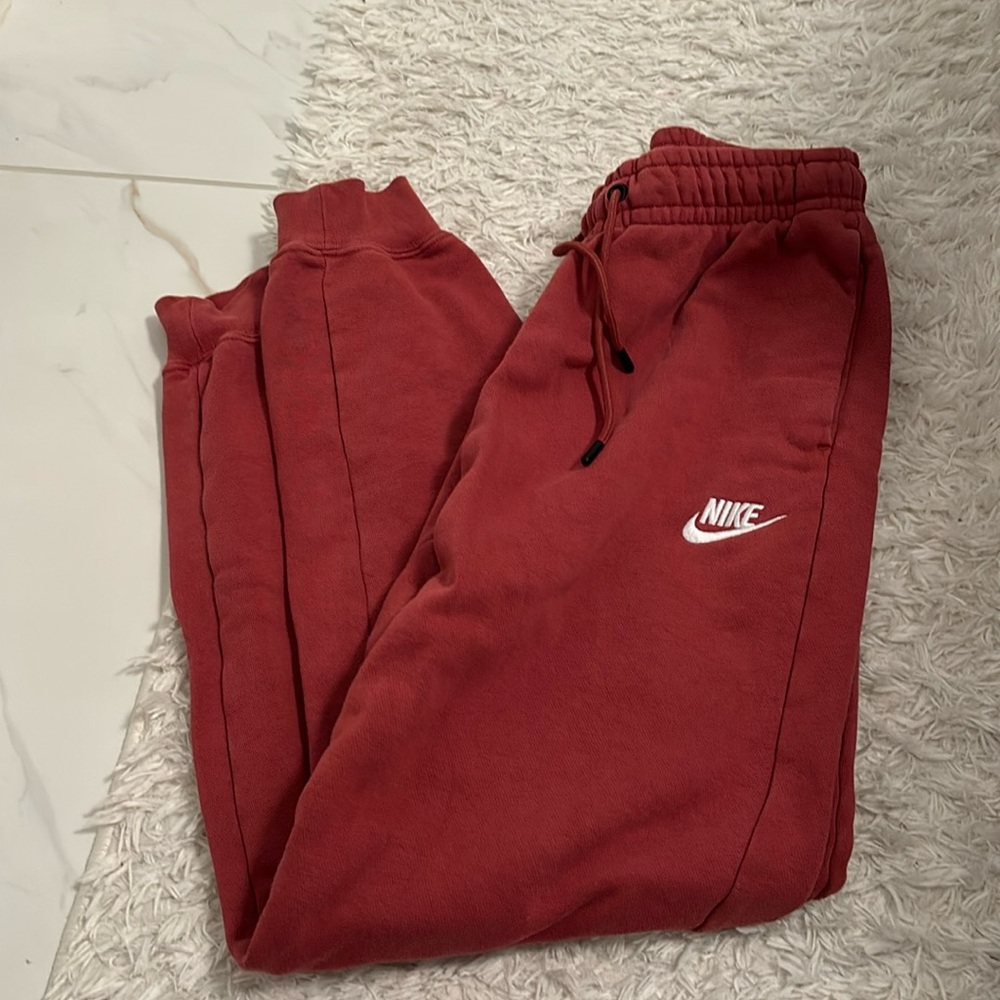 MAROON NIKE DRAWSTRING SWEATPANTS XS